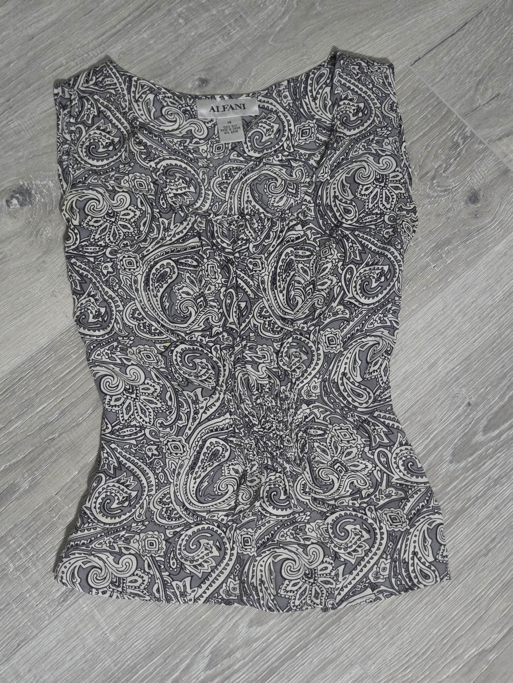 Alfani 100% Silk Black & White Paisley Sleeveless Tie Back Blouse